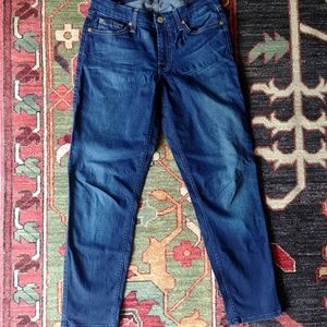 7 For All Mankind Dark Wash Kimmie Crop